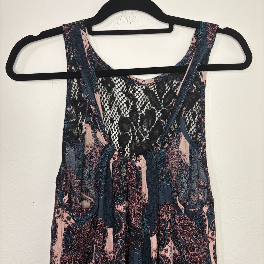 Free People Count Me In Trapeze Tunic Top black / pink combo paisley with lace - Picture 6 of 15